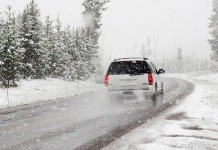 conducir y viajar con niños con nieve