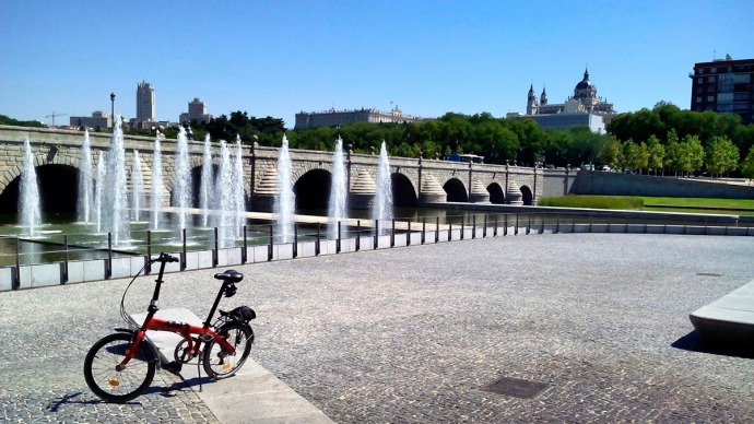 Una ruta en bici por Madrid Río. Bicicleta