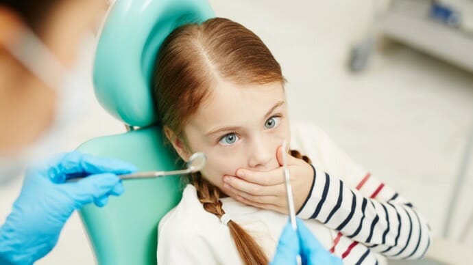 primera vez al dentista para cuidar la salud bucodental para niños