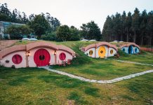 complejo turístico Mi Tesoro ininspirado en el hobbit en Galicia