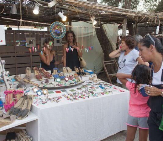 mercado artesano Pelayos de la Presa