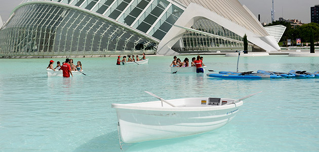 Barcas y Kayak Ciutat de les Arts y les Ciences de Valencia